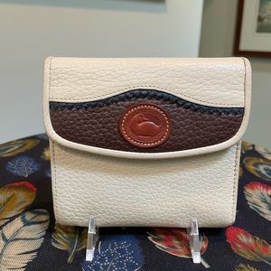 Dooney and Bourke Teton wallet